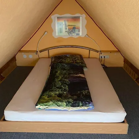 Helles Und Charmantes Loft Mit Herrlichem Blick דירה