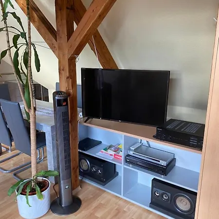 Helles Und Charmantes Loft Mit Herrlichem Blick Apartman *
